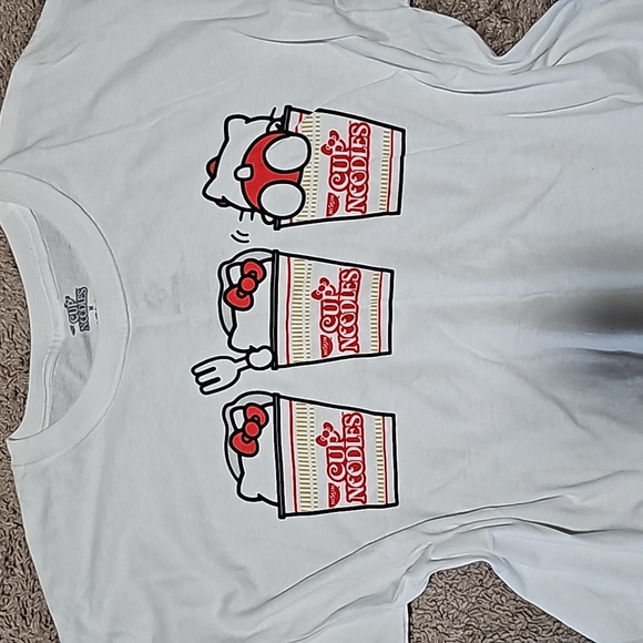 Hello kitty crop top - Picture 2 of 3